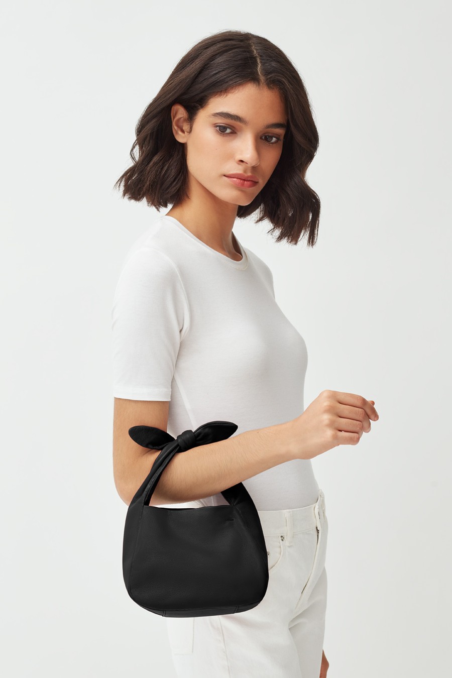 CUYANA Mini Bow Bag クヤナ ミニボウバック PDP_White_Hero_1080x1350_HO22_